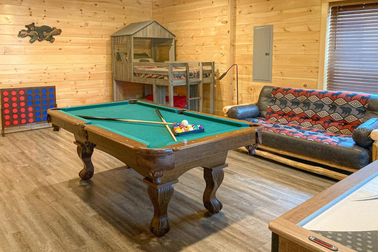 The Lazy Bear Villa Pigeon Forge Dış mekan fotoğraf