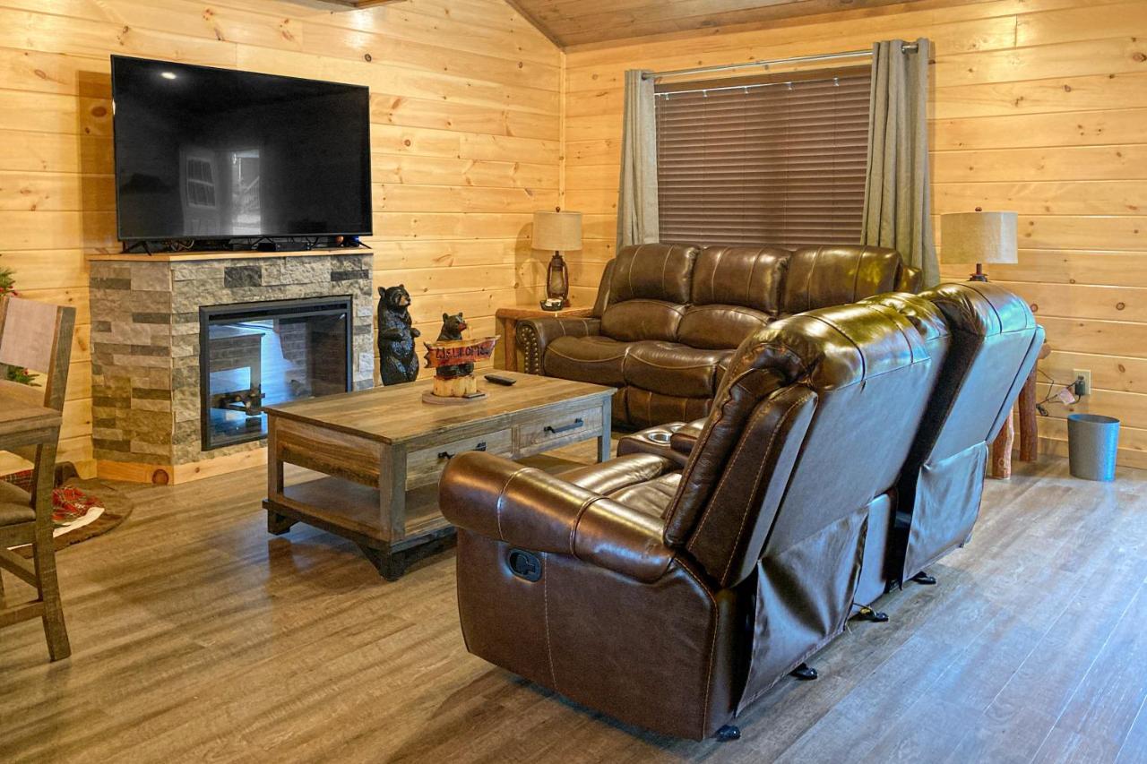The Lazy Bear Villa Pigeon Forge Dış mekan fotoğraf